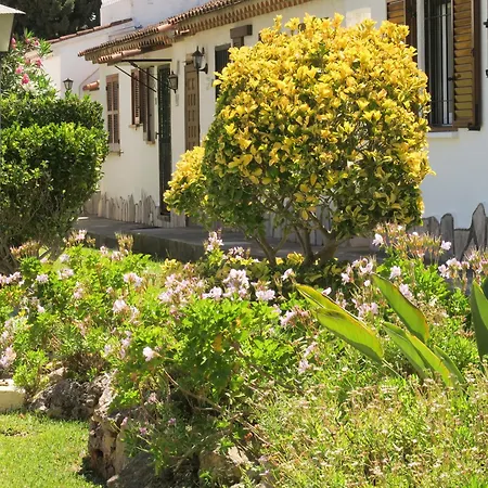 Casa Dos Piscinas Y Jardin Privado, Fibra 1 Gb Holiday home Denia