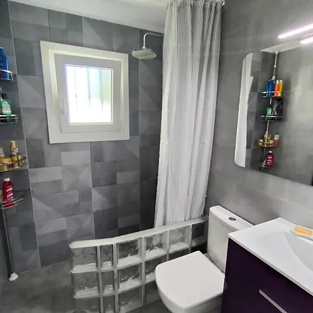 Casa Dos Piscinas Y Jardin Privado, Fibra 1 Gb