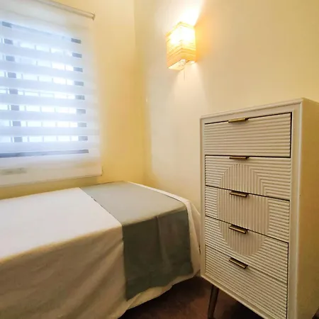 Casa Dos Piscinas Y Jardin Privado, Fibra 1 Gb Holiday home
