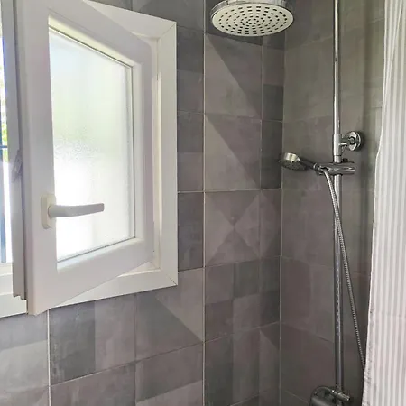 Casa Dos Piscinas Y Jardín Privado, Fibra 1 Gb Casa de Férias *