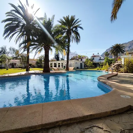 Casa Dos Piscinas Y Jardín Privado, Fibra 1 Gb *